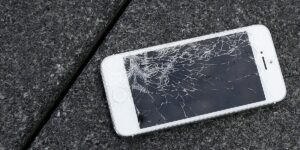 Rozbita szybka iPhone